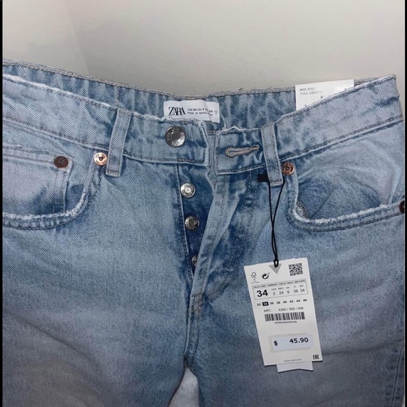 NWT ZARA JEANS! Size 2 straight leg mid rise style. Never been worn before! - Picture 3 of 3